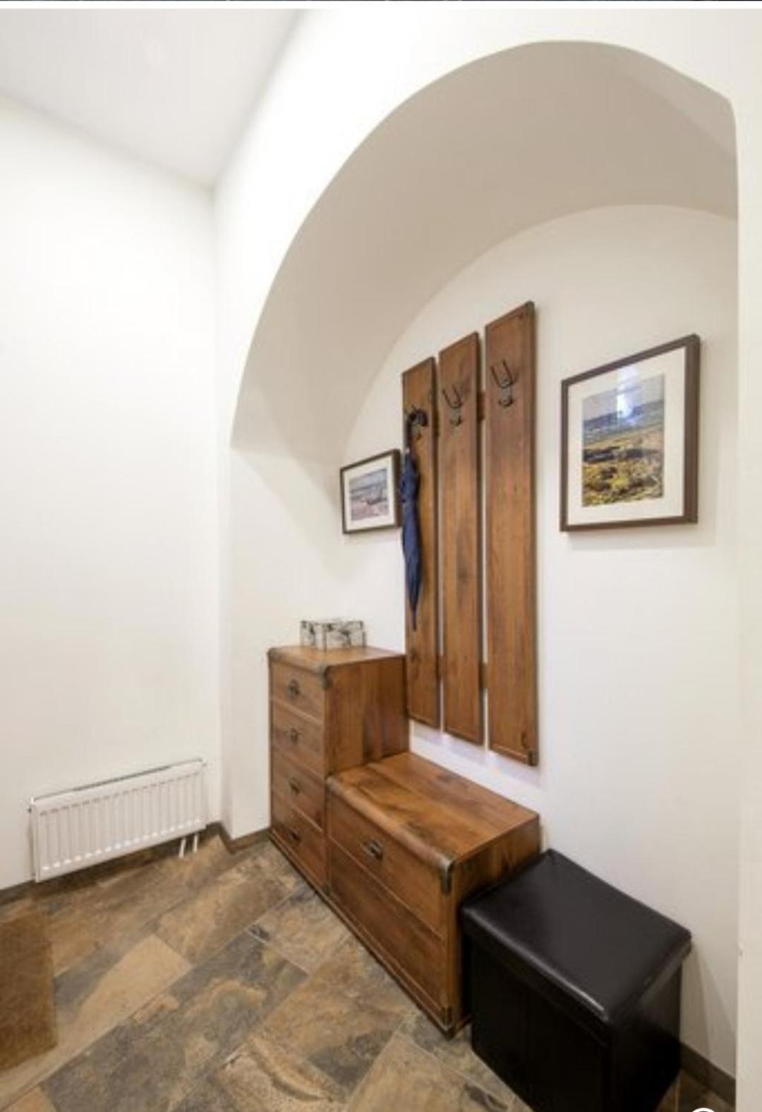 Happy Inn Toto Old Town, Self Check, Parking In The Yard, Vilnius Exterior photo
